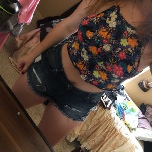 Crop top